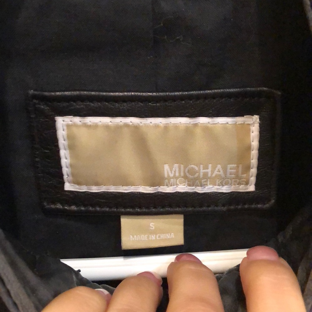 1 DAY SALE Gently used Michel Kors leather jacket - Picture 3 of 7